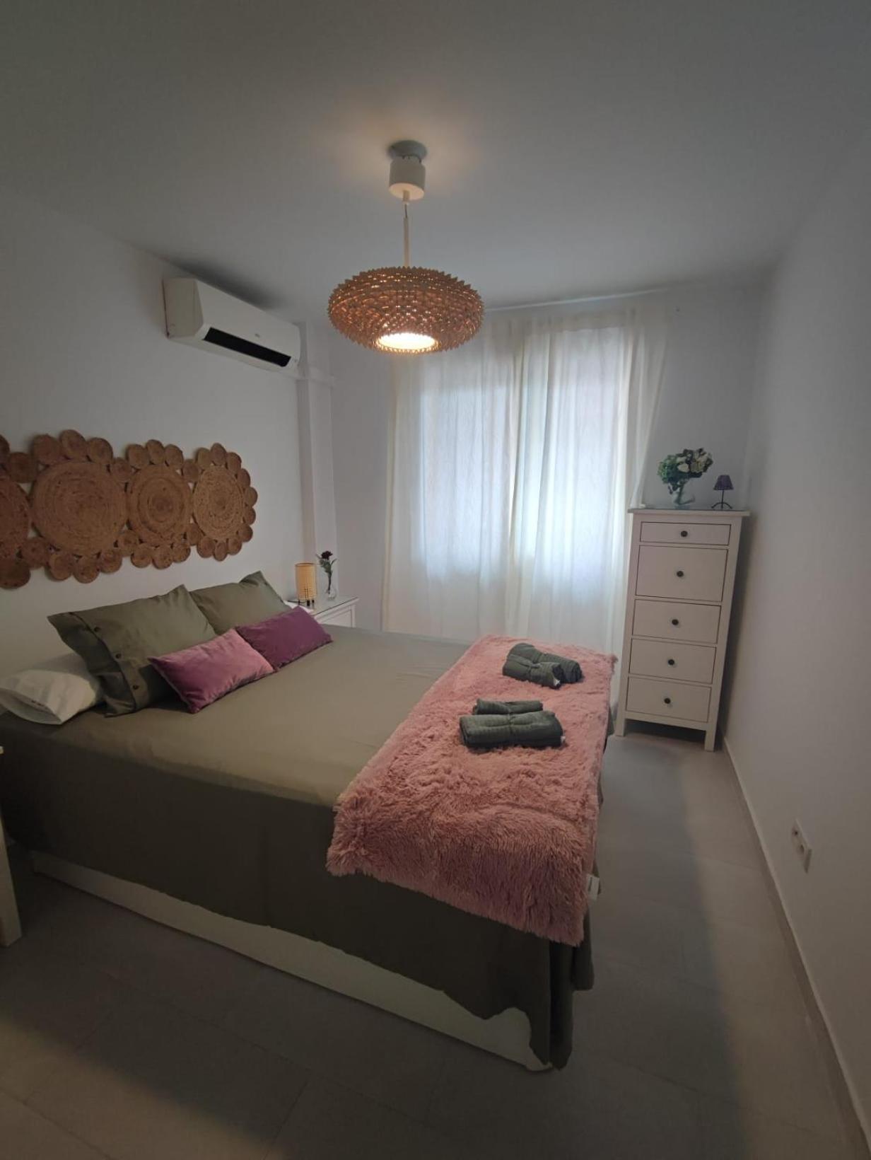 Apartamento Pilar Севиля Екстериор снимка